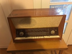 Typ-m10-0 wooden house radio, nostalgia radio. Made in Bulgaria. 58X35 cm