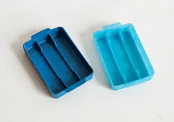 Mini műanyag evőeszköz tartó tálcák - babaházi kiegészítő, konyha bababútor, miniatűr