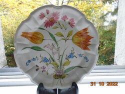 Renaissance revival hand-painted majolica bowl with a unique renaissance flower pattern
