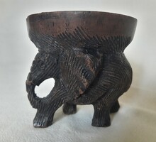Kézzel faragott afrikai ébenfa elefánt szobor, hátán tálka, gyertya vagy mécses tartó