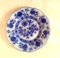 Blue and white antique old English porcelain decorative plate bowl marked johnson bros Dutch series onion