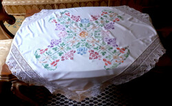 Tablecloth with cross-stitch lace border. 90X93 cm