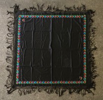 1L338 old beautiful embroidered black tablecloth 155 x 155 cm