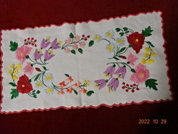 Embroidered tablecloth with many flowers, Kalocsa pattern. He has! Jokai.