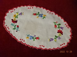 Embroidered oval tablecloth with Kalocsa pattern. He has! Jokai.