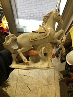 Porcelán ló szobor, 22 cm-es nagyságú hibátlan alkotás.