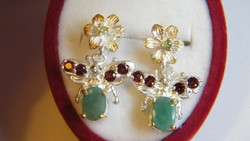 Smaragd és gránát köves,925-ös ezüst fülbevaló