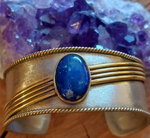 Lapis lazuli stone metal bracelet with gold-plated decoration