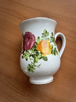 Gyönyörűséges körben rózsás bögre angol stílusban