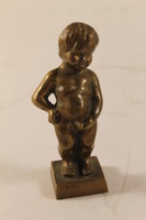 Bronze statue 858