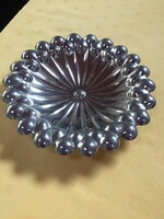 Silver-colored metal serving tray with 3 metal button bases (ü)
