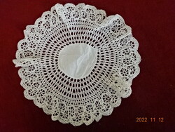 Round tablecloth crocheted on cotton canvas from the 50s, diameter 25 cm. He has! Jokai.