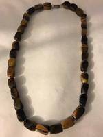 New! Polished tiger's eye custom-made necklace with 925 silver clasp. With silver balls in between. 44 Cm
