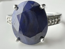 628T. 1 Forintról! TGGC 925-ös ezüst (4,2 g) DESIGNER gyűrű, kb. 4 Ct természetes kék Zafirral!