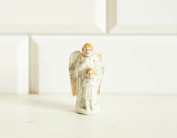 Mini porcelán őrangyal figura gyermekkel