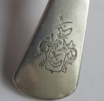 Magyar art-deco fagylaltos kanál vésett nemesi címerrel