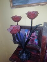 Gyönyörű kidolgozott fémből készült régi rózsák