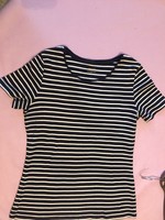 100% organic cotton women's top with blue and white stripes, size m