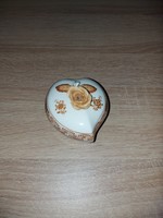 Herendi porcelán rózsafogós, szív alakú bonbonier, pecsétes jelzéssel.