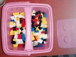 1 kg ömlesztett Lego vödörrel