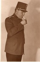 Katona porté, cigiző katona, 11,5x17 cm