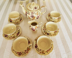 Zsolnay 6 személyes ét - és teás készlet pillangó mintával egyben eladó