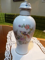 Nagyméretű paradicsommadaras mintájú, Hollóházi porcelán  fedeles váza nagyon szép állapotban.