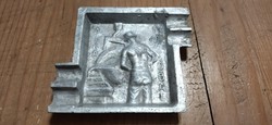 Ajkai alumíniumöntvény hamutartó MASZOBAL 1950-1955
