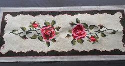 Large rose tapestry embroidered with woolen thread 106 x 40 cm