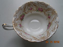 1910 Royal Doulton ritka Szecessziós rózsaszín rózsás teás csésze csipkézett peremmel és talpal