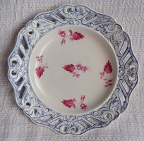 Alt Wien antik bécsi áttört porcelán tányér 1844 biedermeier időszakból pici hibával