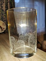 Glass vase with an engraved forest image on the side (21 cm)