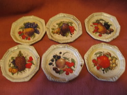 Retro wooden coaster set with fruit pattern