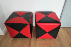 2 db piros-fekete törökös szögletes műbőr puff szék - 1970-es évek