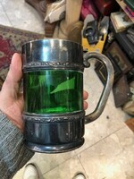 Uránzöld üveg, alpakka korsó, fél literes, hibátlan állapotban