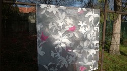 Dekoratív madár-virág mot. kisebb függöny avagy asztalközép is 118x59 cm