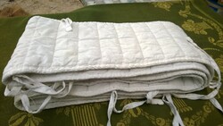 Akció ! bébiaágy köré védő párna-IKEA- 184x20 cm