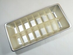Retro fém alu alumínium műanyag jégtartó jég hűtő hűtőszekrény konyhai jégkocka -1970-1980-as évek