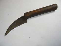 Antik régi Karambit carambit juhász paraszt kés fa nyél-kb. 1900-as évek elejéről