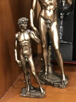 Small David statue 19cm