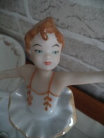 Kis balerina, porcelán nipp
