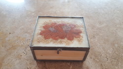 Ólomüveg ékszertartó doboz tároló préselt virággal