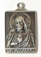 Antik katolikus ezüst medál