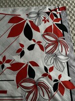 Élénk színű virágos vintage elegáns kendő 100% silk