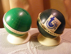 2 Pcs retro plastic globe bush savings cooperative save money! The world is Yours!