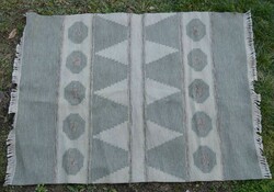 Németh Éva gyapjú szőnyeg. 150 x 115 cm.