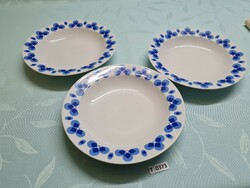 T0373 Lowland piri patterned plate 3 pieces 23 cm