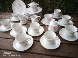 10 személyes,38 darabos Bavaria porcelán reggeliző készlet eladó!