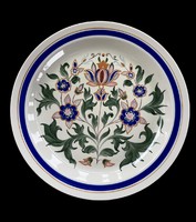 Raven House plate, porcelain wall decoration that can be hung on the wall, 24 cm.