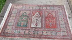 130 x 95 cm kézi csomózású régi Kayseri Saff selyem szőnyeg eladó